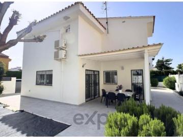 Chalet Venta Riba roja de Túria, Granja Escuela Hermanas Chavas