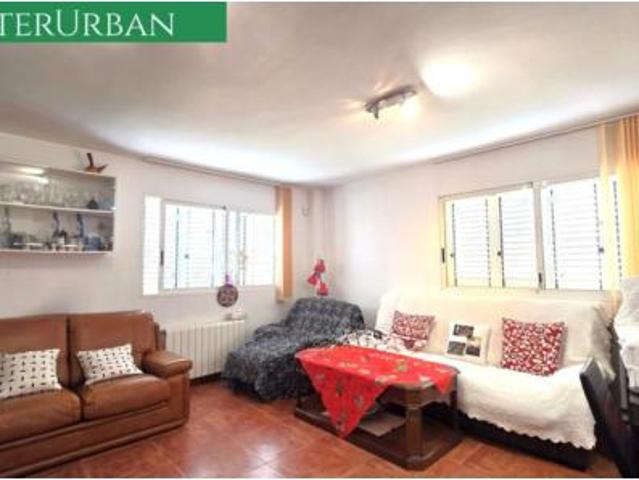 Chalet Venta Riba roja de Túria, Granja Escuela Hermanas Chavas