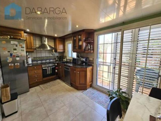 Chalet Venta Ripollet, Centre
