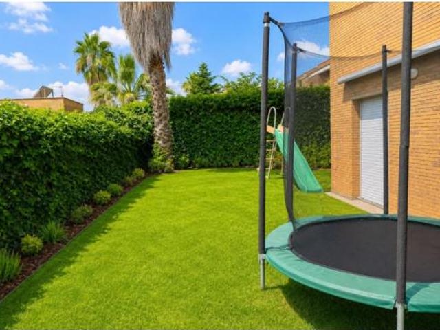 Chalet Venta Rubí, Can Fatjó Can Ximelis Can Serrafosà Sant Jordi Park