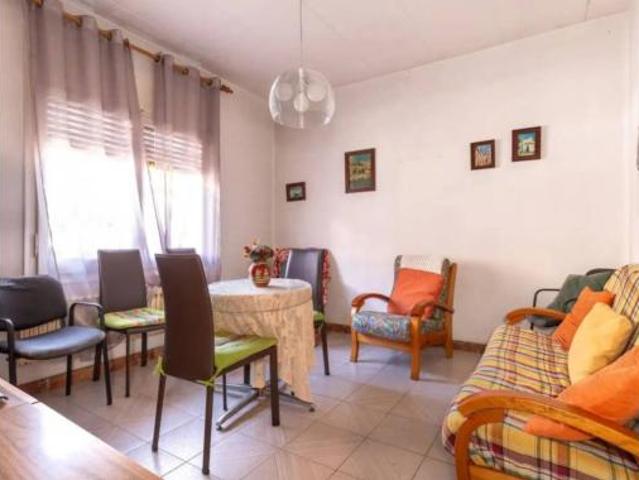 Chalet Venta Rubí, Centre