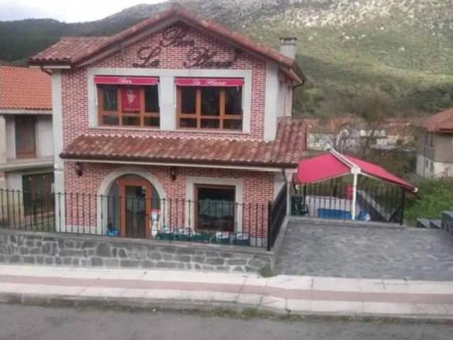 Chalet Venta Ruesga, Calseca