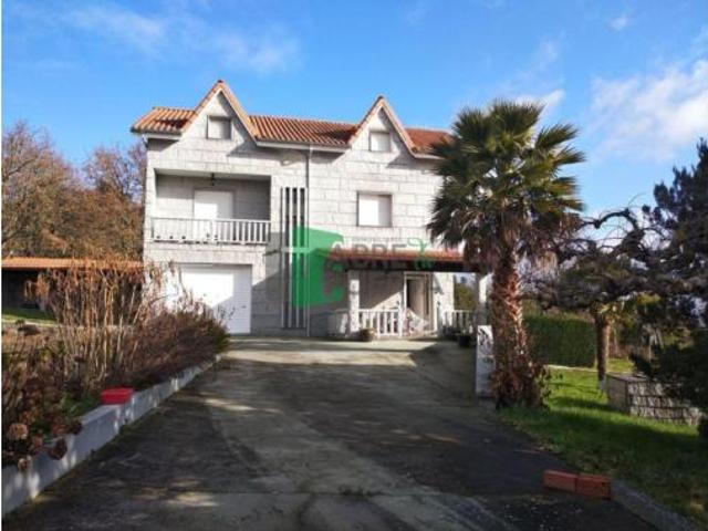 Chalet Venta Toén, Moreiras Toén