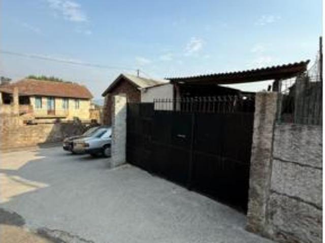 Chalet Venta Toén, Alongos