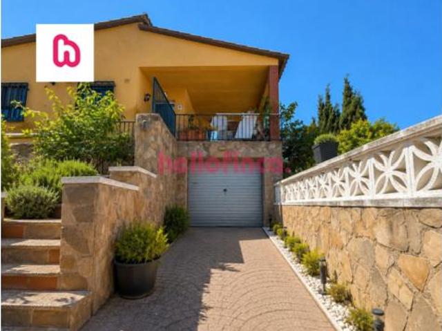 Chalet Venta Tordera, Urbanitzacions Niàgara Parc Àgora Parc Roca Rossa