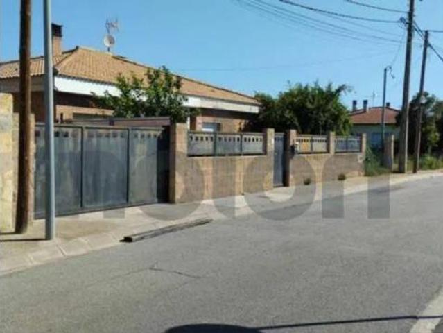 Chalet Venta Tordera, Urbanitzacions Niàgara Parc Àgora Parc Roca Rossa