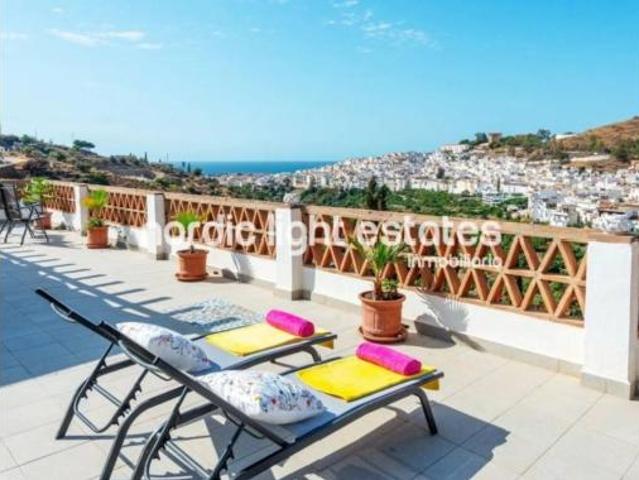 Chalet Venta Torrox, Núcleo