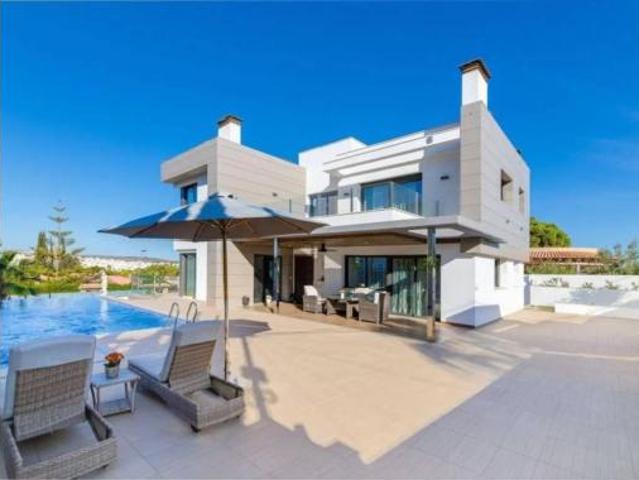Chalet Venta Torrevieja, Torrevieja