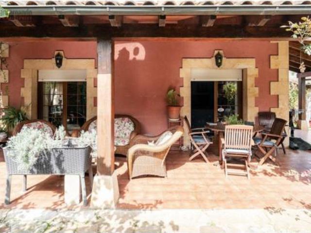 Chalet Venta Torrelavega, Tanos