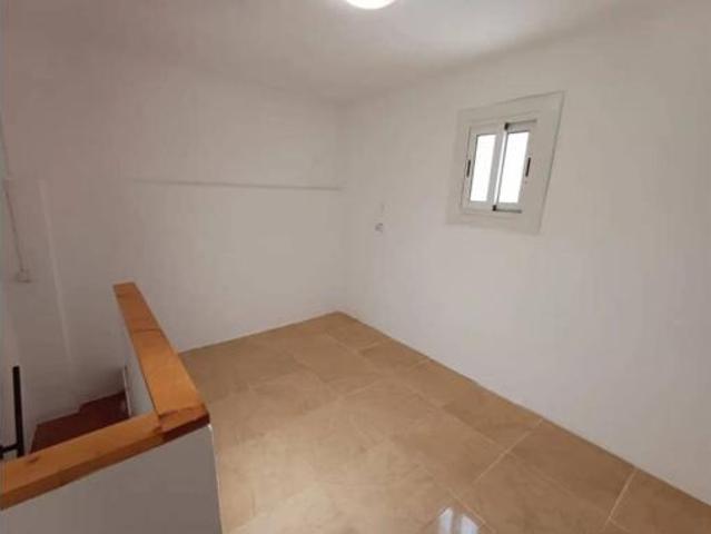 Chalet Venta Tortosa, Centre