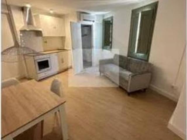 Chalet Venta Tortosa, Centre