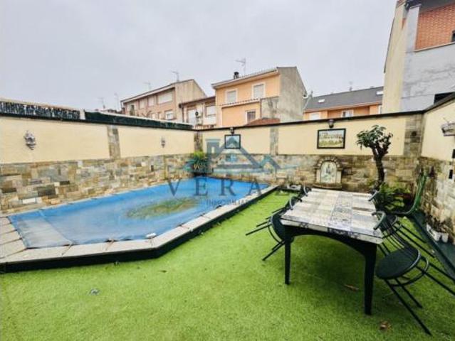 Chalet Venta Talavera de la Reina, Hospital Nuevo Centro
