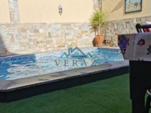 Chalet Venta Talavera de la Reina, Hospital Nuevo Centro