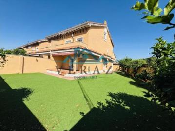 Chalet Venta Talavera de la Reina, Patrocinio de San José Talavera la Nueva Gamonal