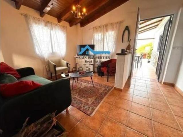 Chalet Venta Tàrbena, Tàrbena