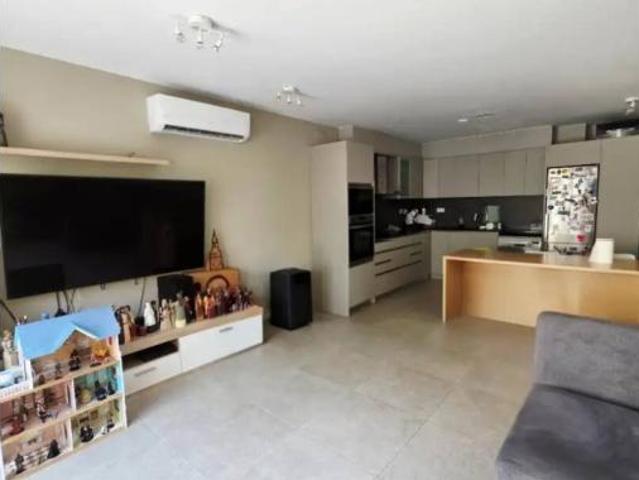 Chalet Venta Terrassa, Torre sana