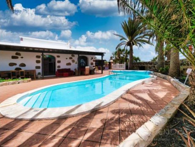 Chalet Venta Tías, La Asomada