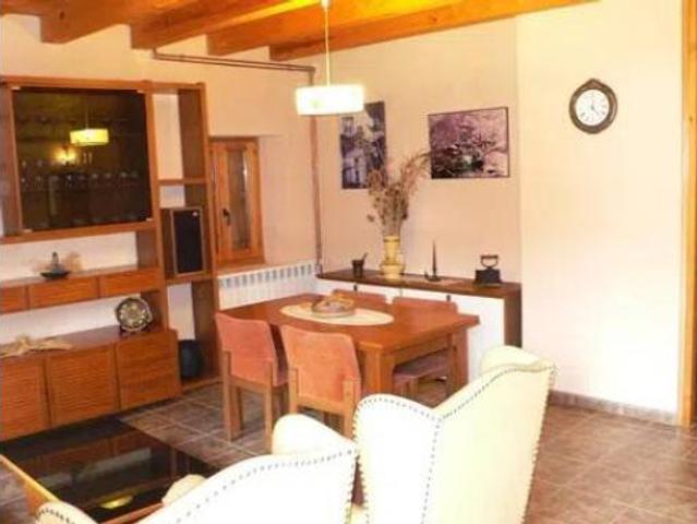 Chalet Venta Tírvia, Tírvia