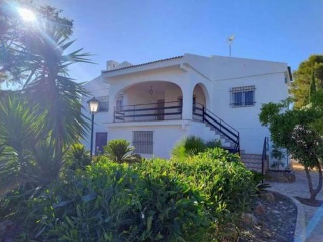 Chalet Venta Turís, Masía del Conde Cortichelles