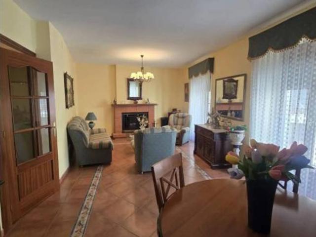 Chalet Venta Úbeda, Úbeda