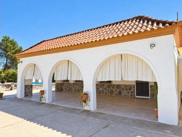Chalet Venta Utrera, Don Rodrigo