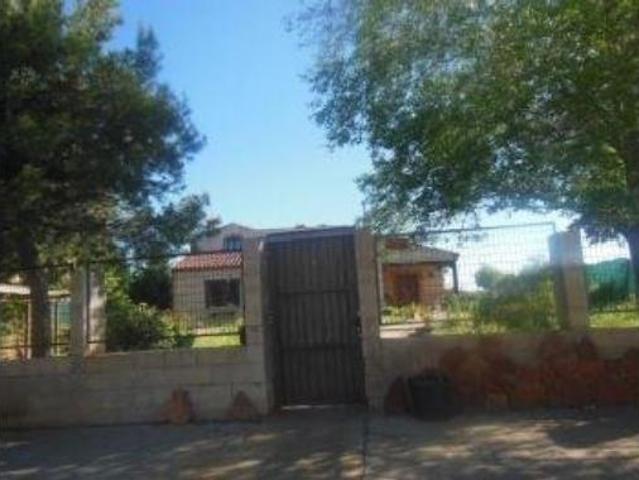 Chalet Venta Valdeaveruelo, Urbanización Sotolargo