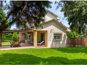 Chalet Venta Valdemorillo, Camping Valdemorillo