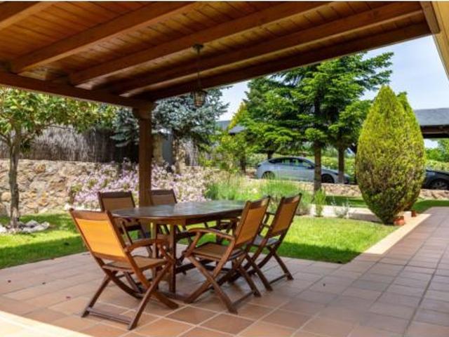 Chalet Venta Valdemorillo, Camping Valdemorillo