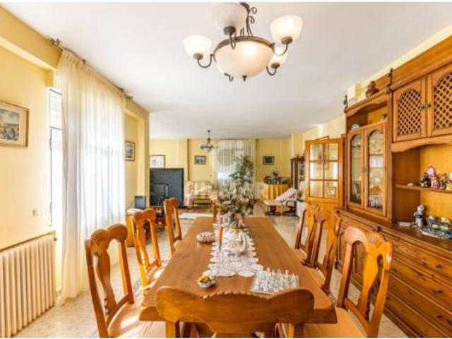 Chalet Venta Valdemorillo, Urbanización Cerro Alarcón I