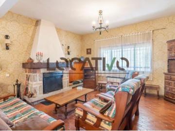 Chalet Venta Valdemorillo, Urbanización Cerro Alarcón I
