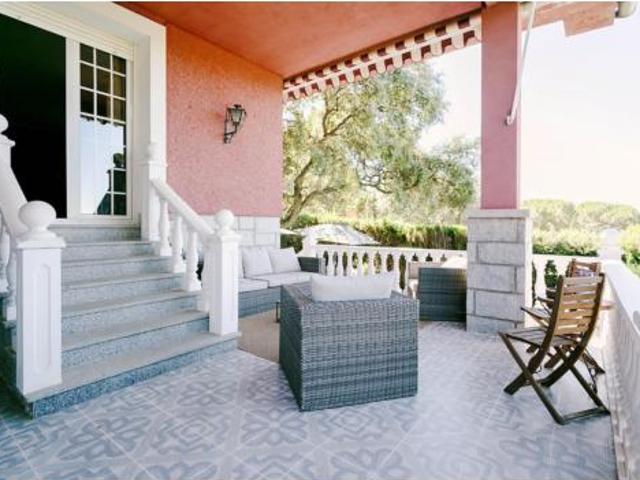 Chalet Venta Valdemorillo, Urbanización Pino Alto