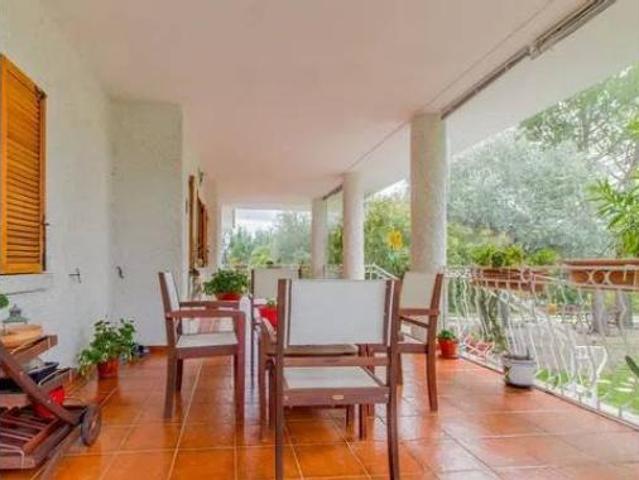 Chalet Venta Valdemorillo, Urbanización Pino Alto