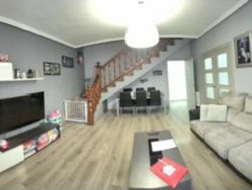Chalet Venta Valdestillas, Valdestillas