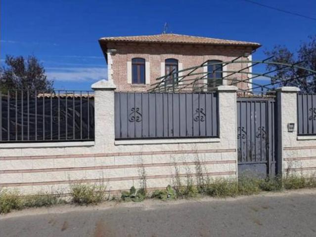 Chalet Venta Valdestillas, Valdestillas