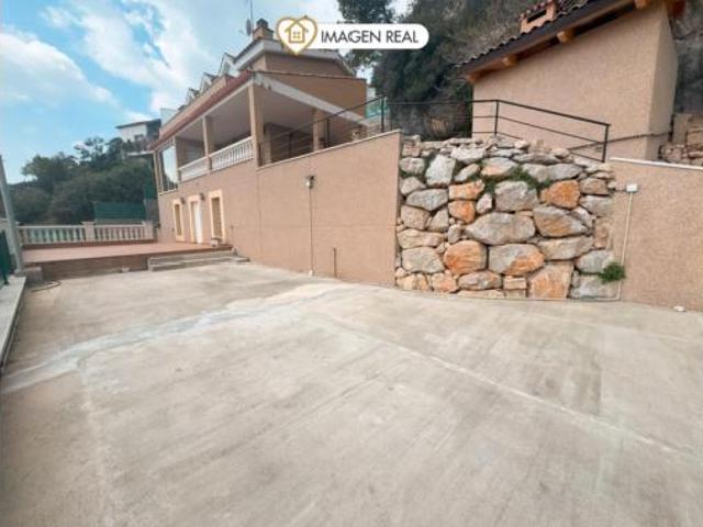 Chalet Venta Vallirana, Vallirana