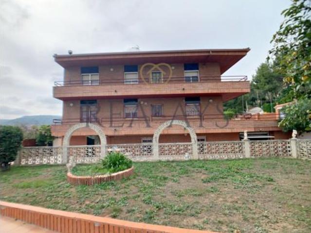 Chalet Venta Vallirana, Vallirana