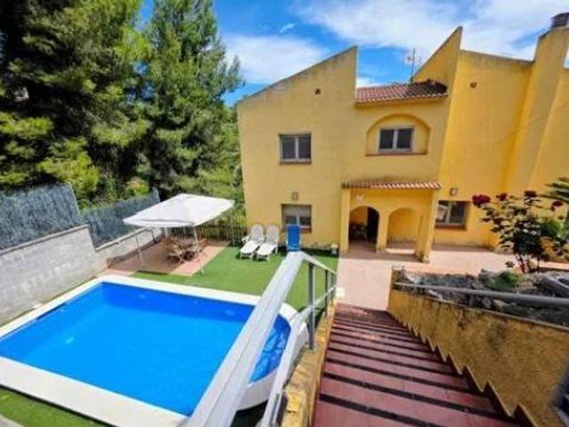 Chalet Venta Vallirana, Vallirana