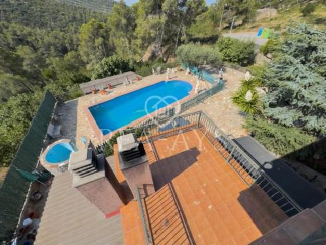 Chalet Venta Vallirana, Vallirana
