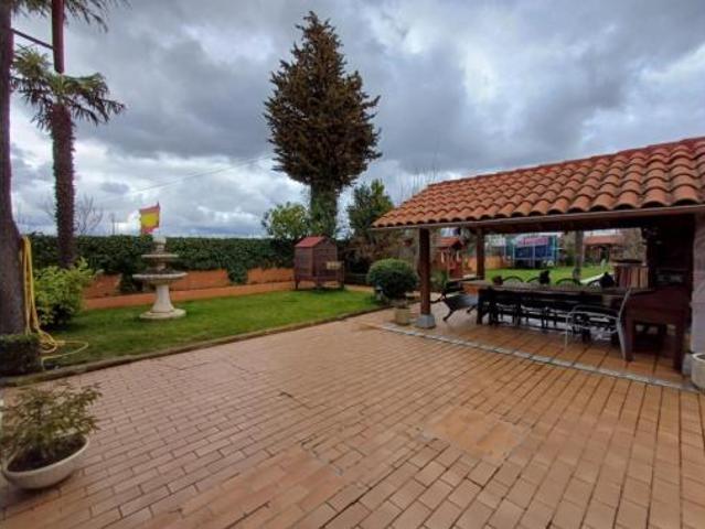 Chalet Venta Valverde de la Virgen, Valverde de La Virgen