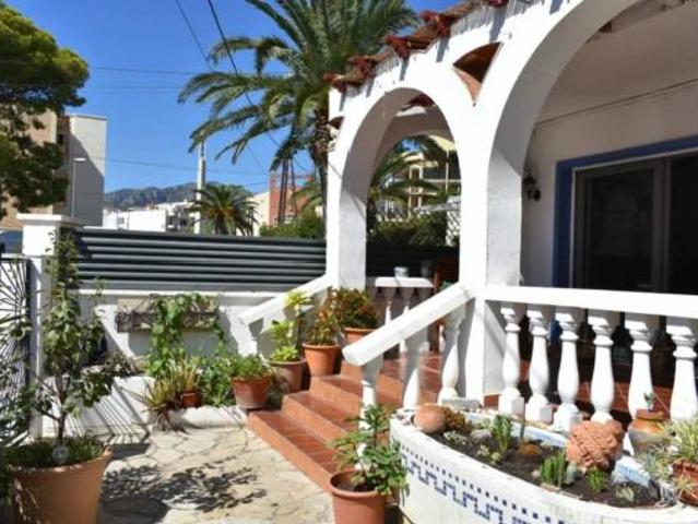 Chalet Venta Vandellòs i l'Hospitalet de l'Infant, L'Hospitalet de l'Infant