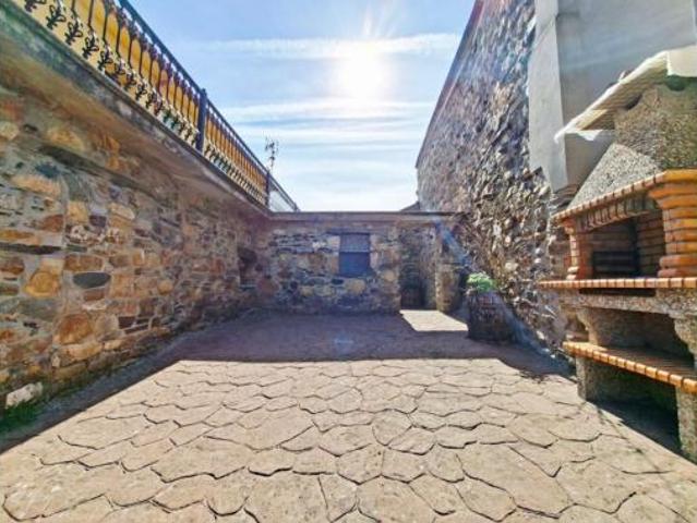 Chalet Venta Vega de Espinareda, Sésamo