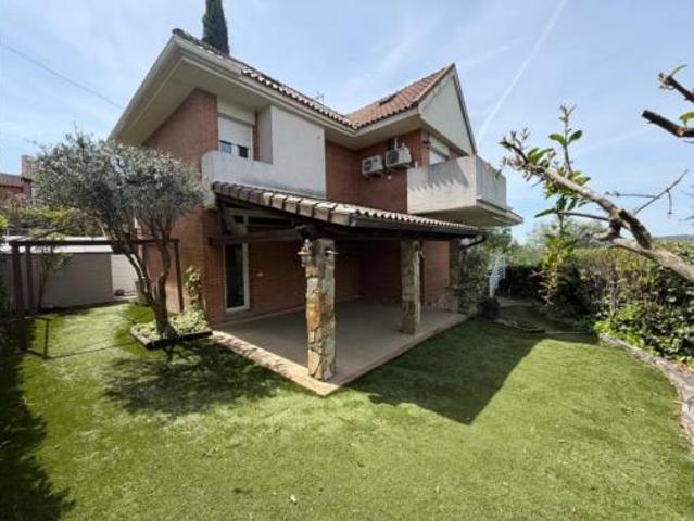 Chalet Venta Venturada, Venturada