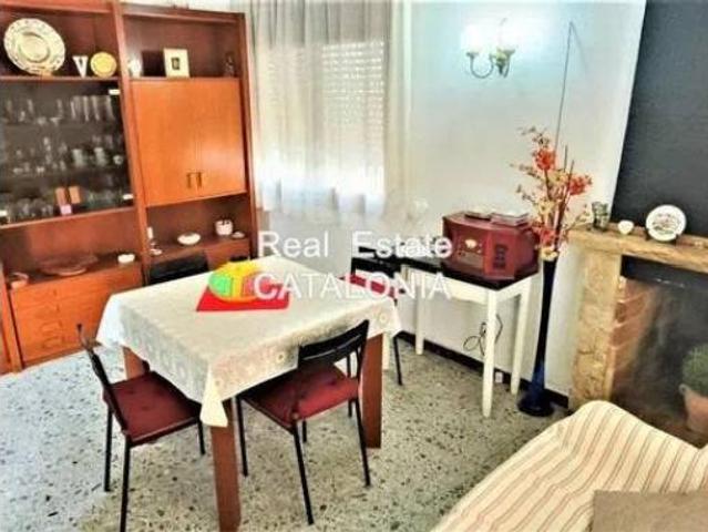 Chalet Venta Vidreres, Cartellà