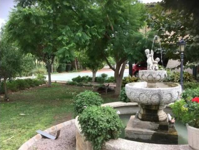 Chalet Venta Vila real, Madrigal