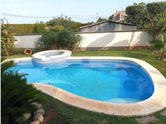 Chalet Venta Vila real, Madrigal