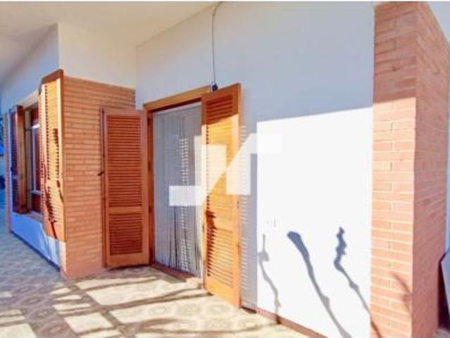 Chalet Venta Vila real, Madrigal