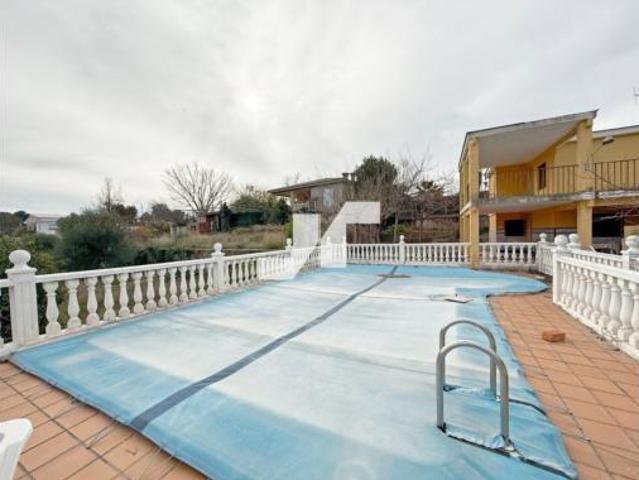 Chalet Venta Vila real, Madrigal