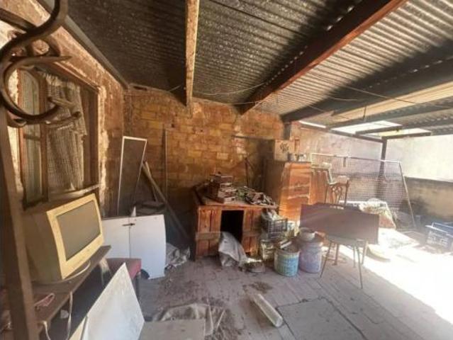 Chalet Venta Vila real, Madrigal