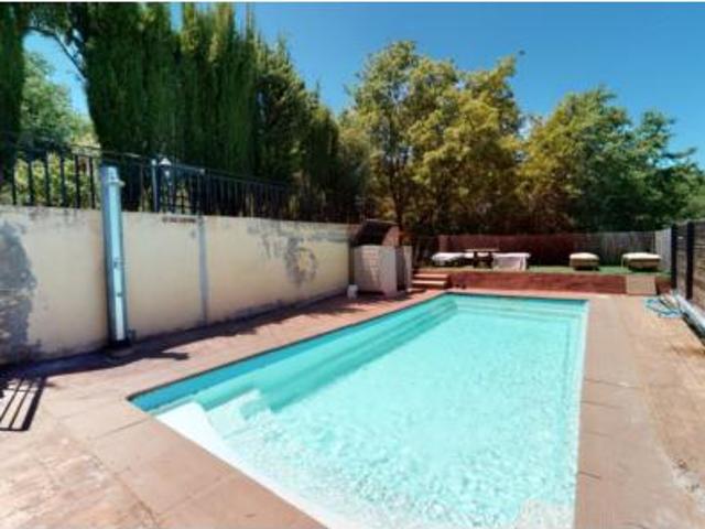 Chalet Venta Villalbilla, Villalbilla
