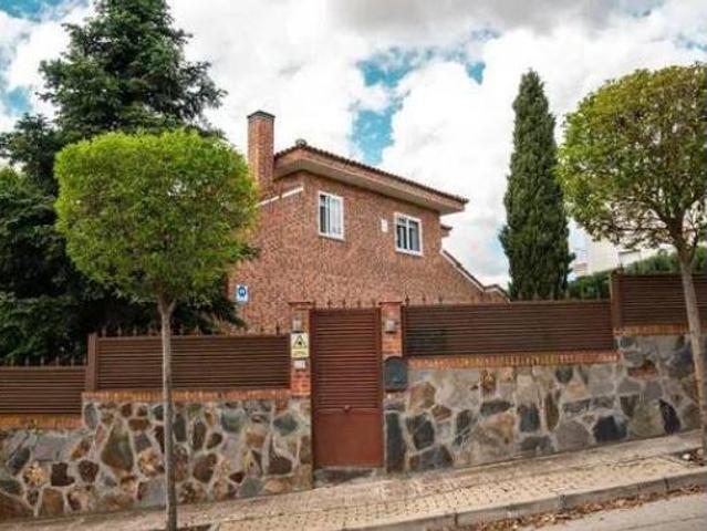 Chalet Venta Villalbilla, Villalbilla